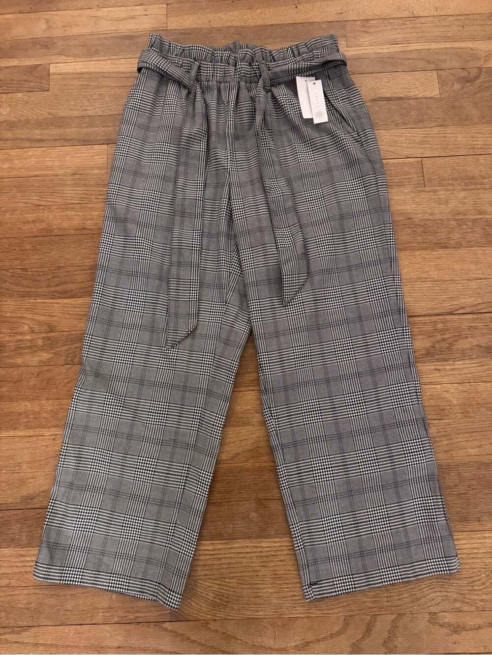 NWT Fever Women's Plaid Wide Leg Pants - Size M
 b1